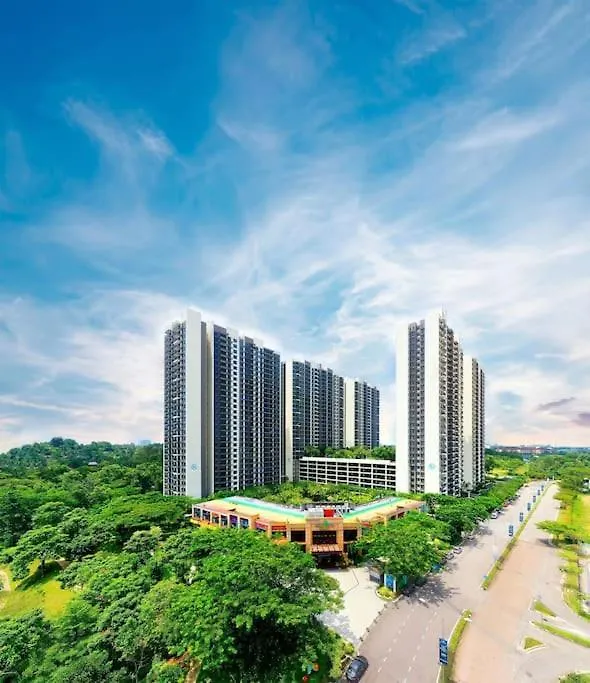 Family Friendly - 3 Bedrooms 6 Pax - Free Parking Johor Bahru Apartment